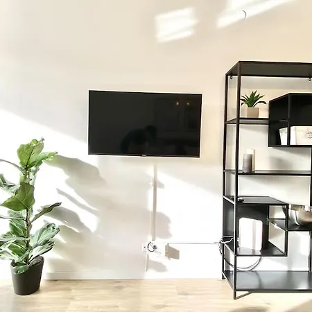 Top-apartment Mit Parkplatz Und Balkon